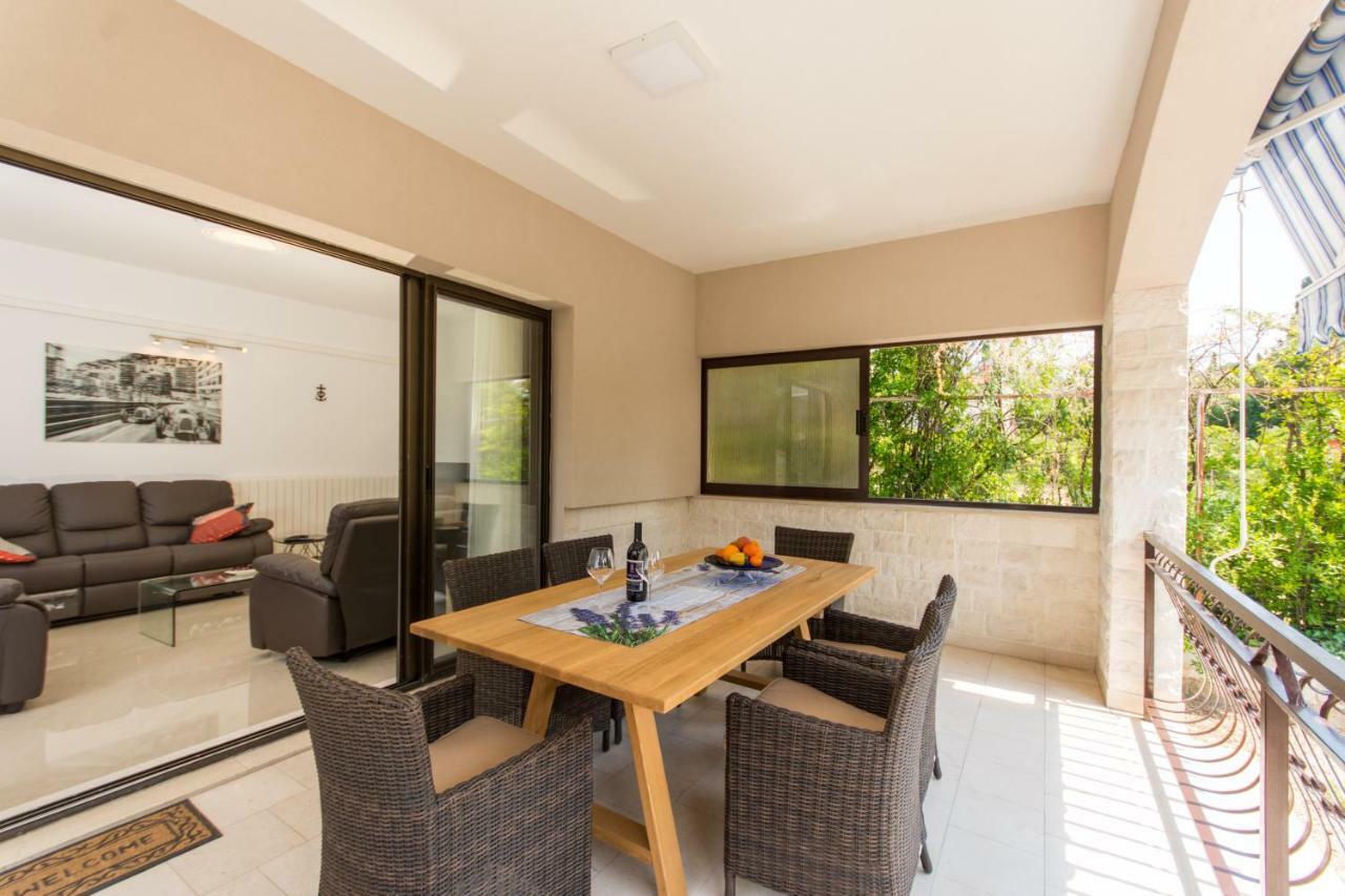 Holiday Home Ruzmarin 特罗吉尔 外观 照片