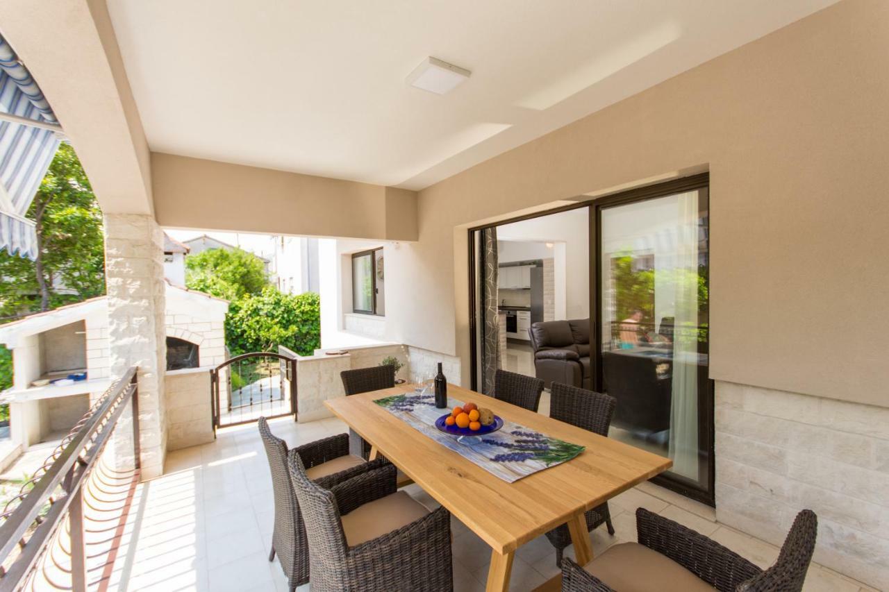 Holiday Home Ruzmarin 特罗吉尔 外观 照片