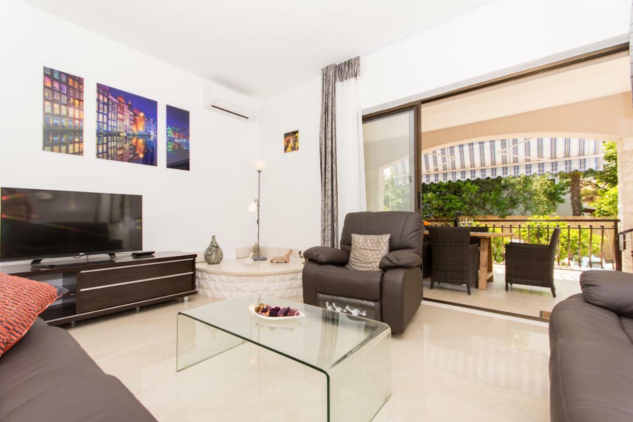 Holiday Home Ruzmarin 特罗吉尔 外观 照片